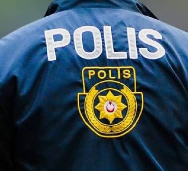 Polis