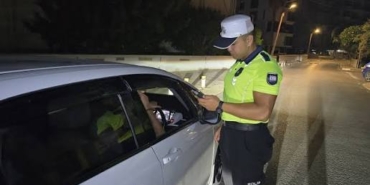 Polis